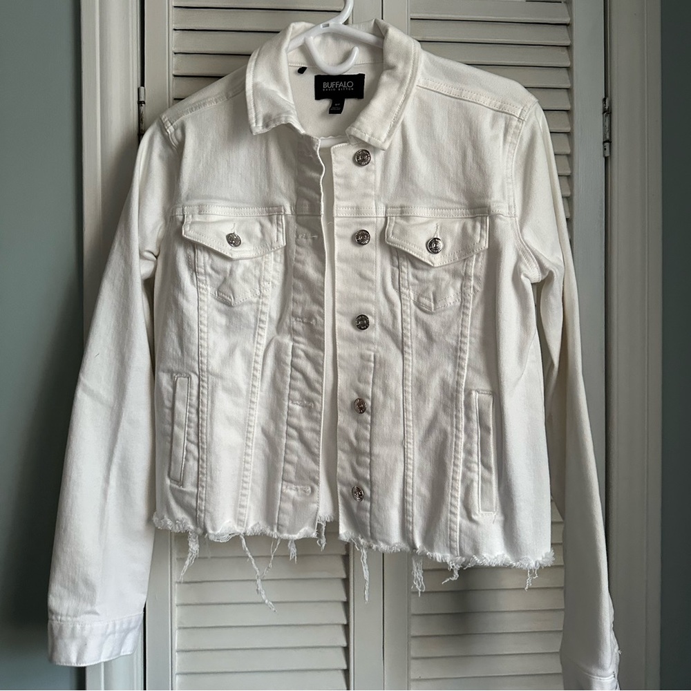 WHITE DENIM JACKET